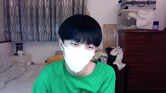 kai101010 online show from December 4, 5:09 pm