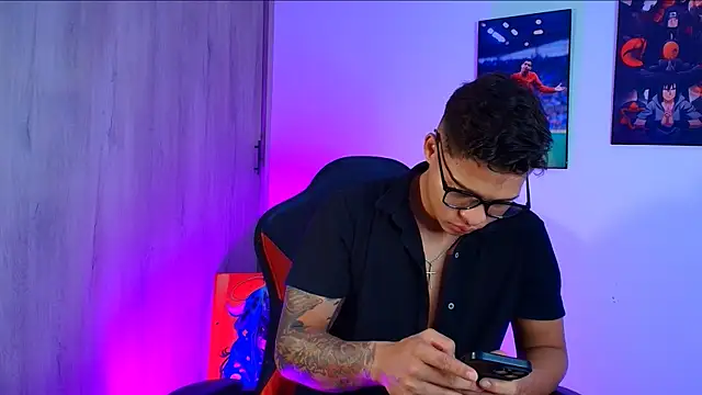 evan greey online show from September 23, 6:35 am