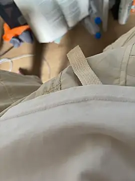 leeyoung  online show from October 8, 7:13 am