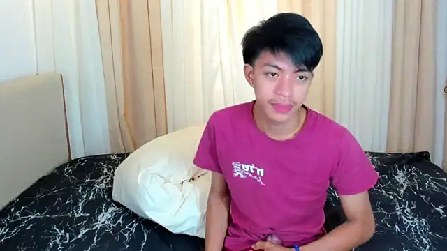 Snapshot of jayxxxlovescock chatting on October 19, 9:40 pm jayxxxlovescock online show from October 19, 9:40 pm