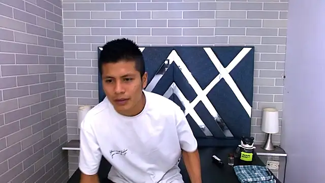 marcus hans  online show from November 20, 7:23 pm