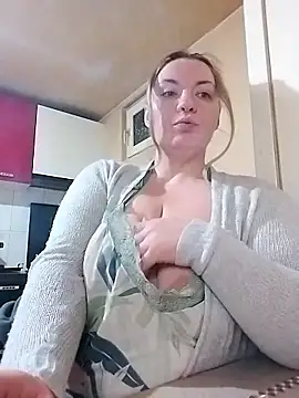 Mommygetnaughty online show from January 15, 10:23 pm