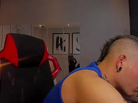 wildthor26 online show from October 4, 4:39 am