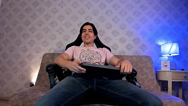 dylan cross  online show from September 23, 11:42 am