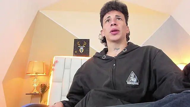 iammariano online show from September 26, 4:32 am