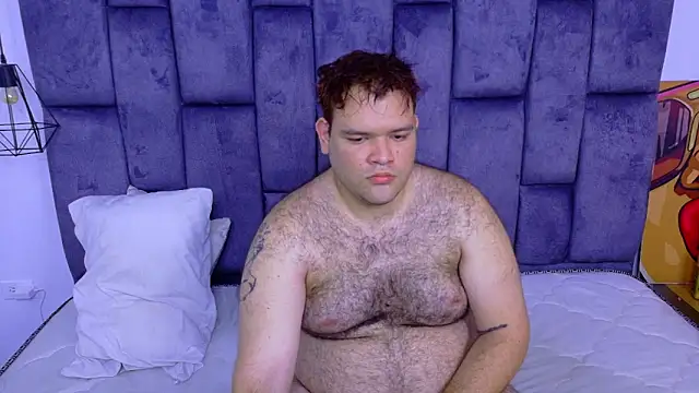 big bearr online show from October 20, 9:08 pm