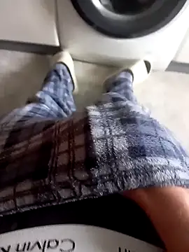 ruiiizz online show from April 1, 4:04 pm