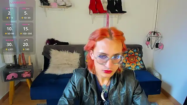 Moon Fox online show from November 1, 8:35 pm