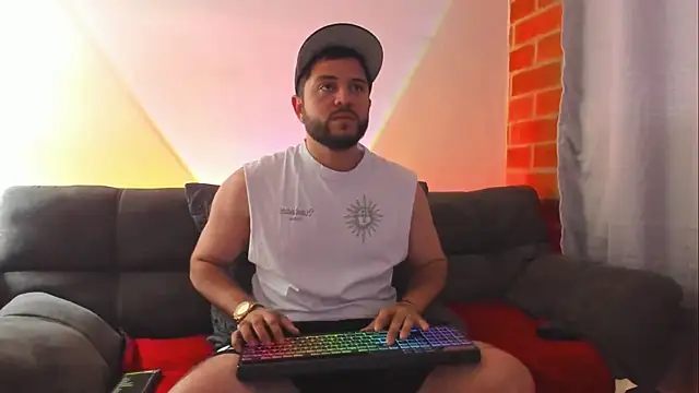 TomSloam online show from October 10, 5:40 pm