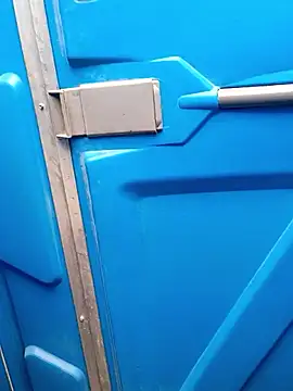 carlossseww online show from April 29, 5:30 pm