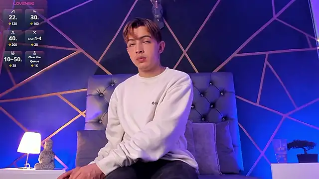 Lian Miller1  online show from February 26, 12:50 pm