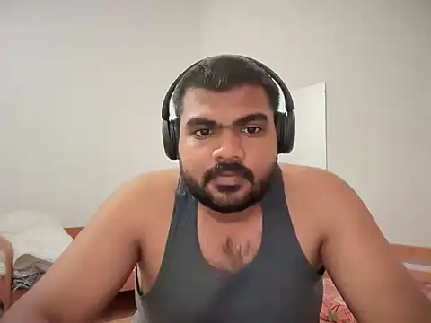 Romeo Sam2 online show from July 18, 9:09 pm