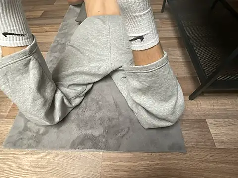 cuteboy19xxx online show from October 24, 3:03 pm