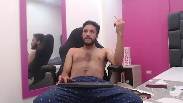 Juan FelipeX01 online show from November 12, 4:35 pm