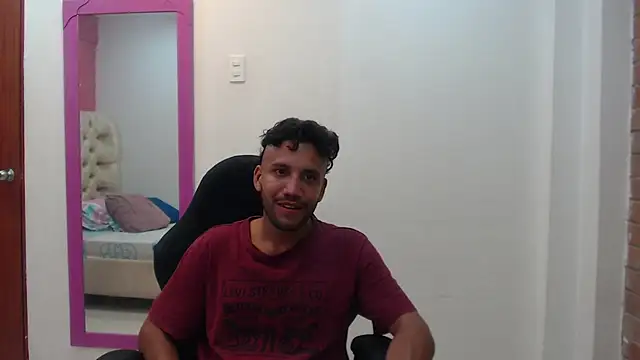 Juan FelipeX01 online show from February 28, 4:00 am