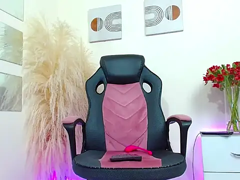 mathewv  online show from October 30, 2:02 am