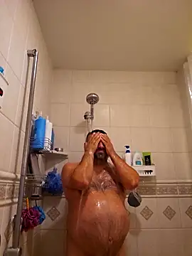 Roddog18 online show from October 14, 7:37 am