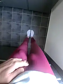 rezzzze online show from November 27, 10:30 am