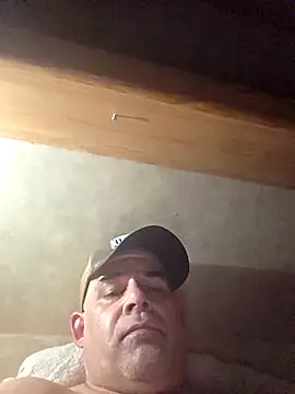 DeeBestEver online show from February 1, 1:59 am