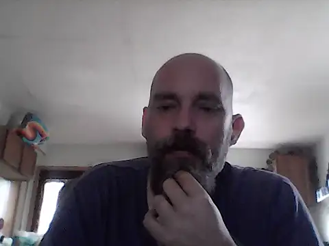 crazyheratic8 online show from April 13, 2:51 pm