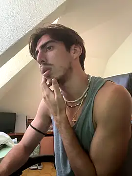 BABYJR05 online show from October 1, 2:10 pm