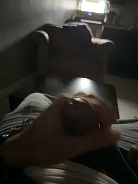 familia0210 online show from December 4, 3:30 pm