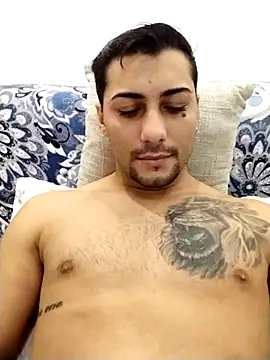 gooddboy01 online show from November 5, 12:29 pm