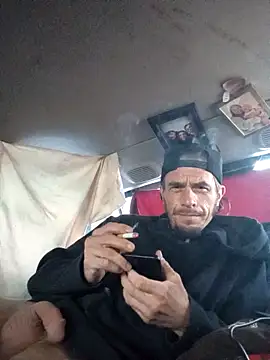 LetMeLiqU online show from November 1, 3:05 pm