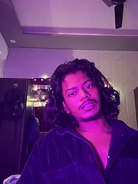 Ujjwallkumar0069 online show from October 10, 10:12 pm