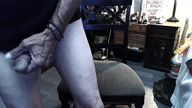 Tommy Love23 online show from April 9, 3:48 am