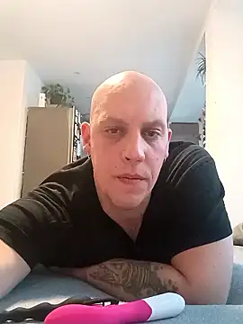 Kobradera1984 online show from January 14, 7:13 am