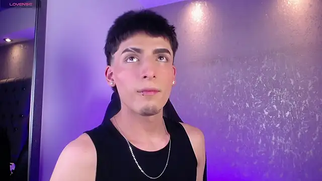 MateoMitchell online show from April 9, 3:48 am