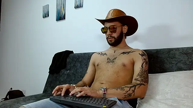 angel kyrozz online show from October 29, 7:28 pm