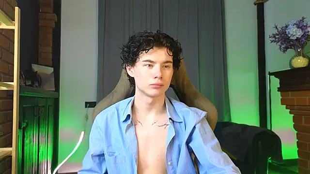 Cute Mike online show from February 15, 9:51 am