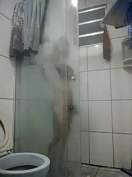 wellpauduro1994 online show from October 21, 10:45 pm