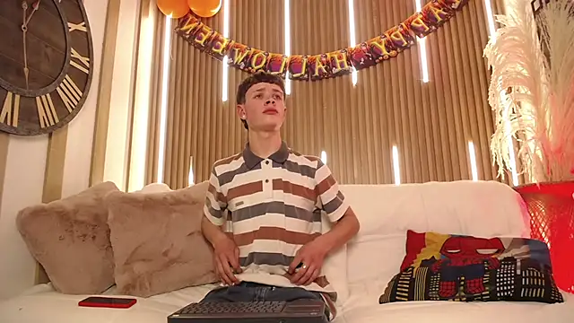 JackFrosst online show from October 6, 4:33 pm