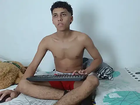 deivy skinny01 online show from December 15, 5:26 am