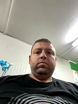 Snapshot of crazy88p chatting on October 11, 9:35 am crazy88p online show from October 11, 9:35 am