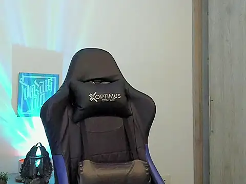 Dave-Max01 online show from October 27, 11:07 pm