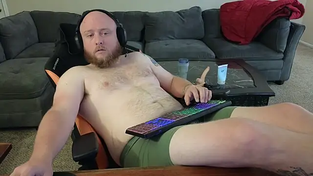 theballboy1 online show from October 19, 12:15 am