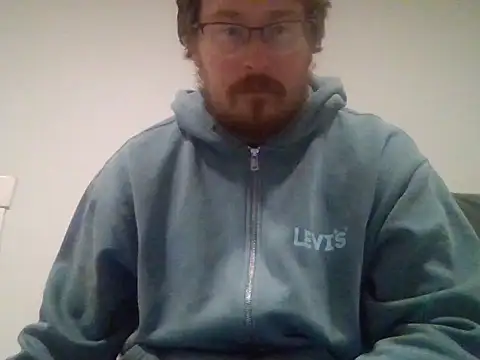 czechguy online show from November 29, 6:32 pm