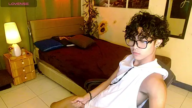 AsianCarl online show from November 29, 10:17 am