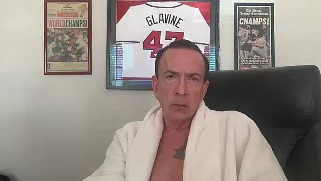 Crazy Mike1 online show from December 17, 5:41 pm