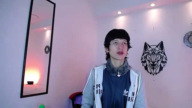 Emo Boy  online show from December 15, 1:19 pm