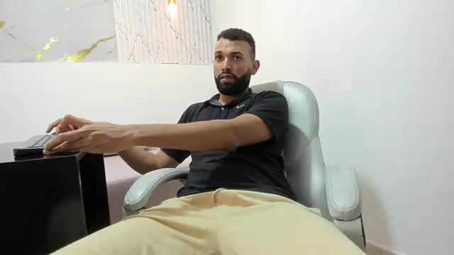 onlymen2025 online show from November 24, 8:10 pm