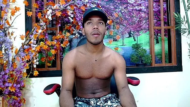 Snapshot of Yeinner_ chatting on October 15, 7:32 pm Yeinner online show from October 15, 7:32 pm