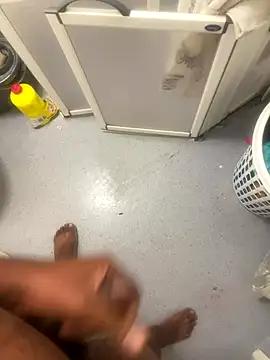 Snapshot of j_ratid chatting on October 19, 5:38 pm j ratid online show from October 19, 5:38 pm