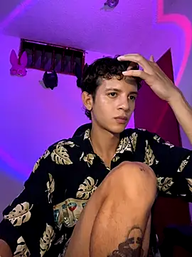 tylernova online show from October 12, 4:28 am