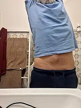 Snapshot of suisseitalie chatting on October 16, 6:16 pm suisseitalie online show from October 16, 6:16 pm