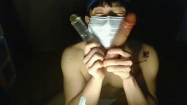 koreanboy2121 online show from April 2, 3:20 pm